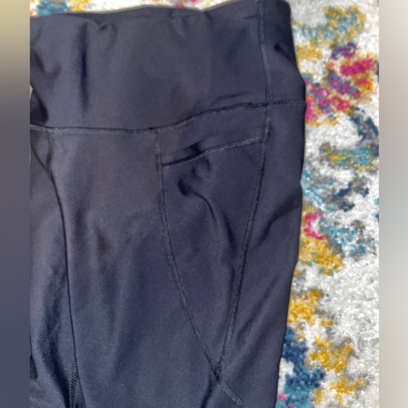 Old navy leggings - Picture 3 of 5